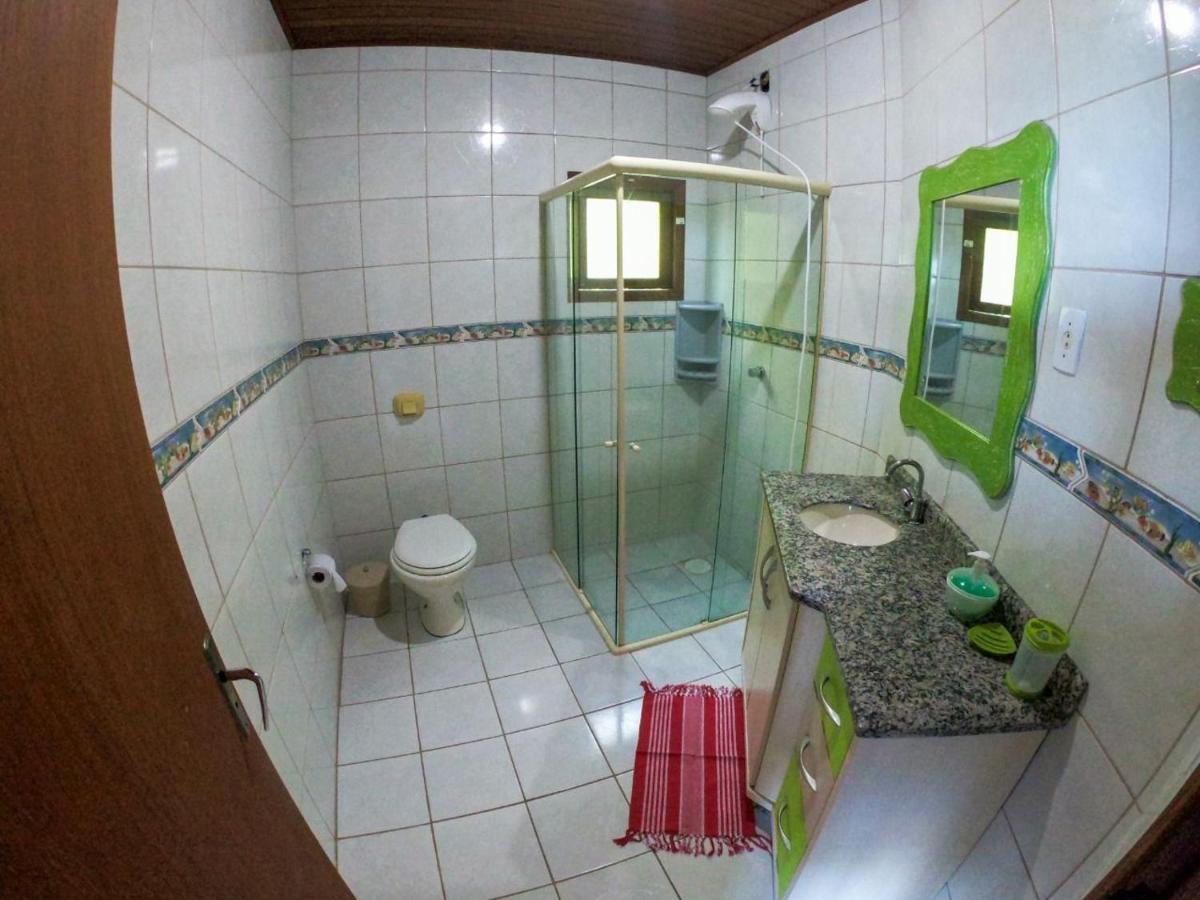 Casa Vista Privilegiada: Piscina E Conforto غاروبابا المظهر الخارجي الصورة